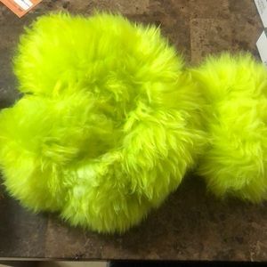 Steering wheel and gear cover